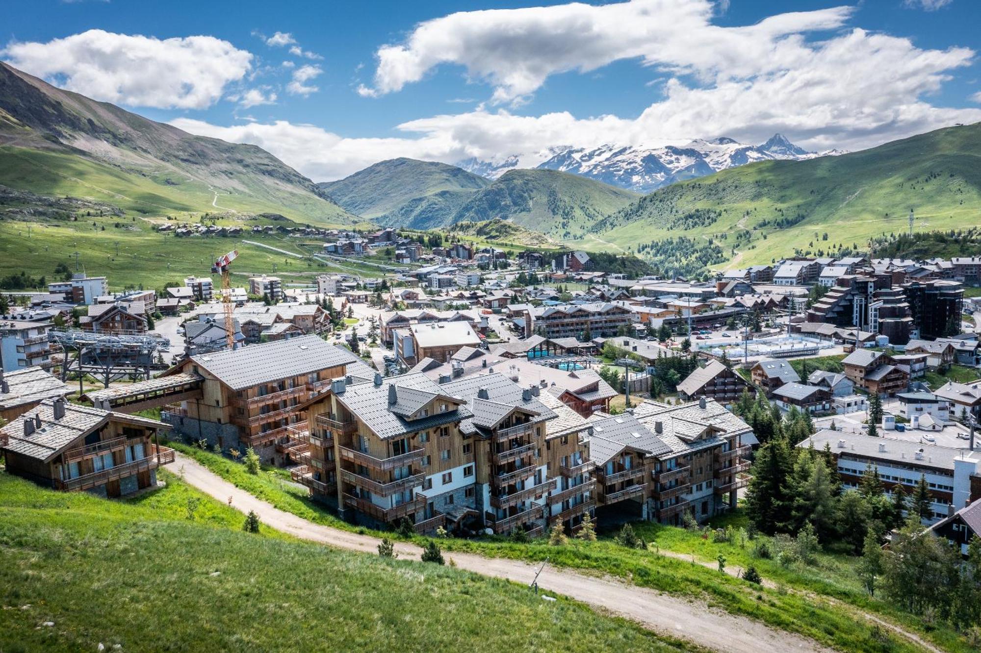 Residence Hameau De Clotaire Alpe D'Huez - By Emerald Stay Dış mekan fotoğraf